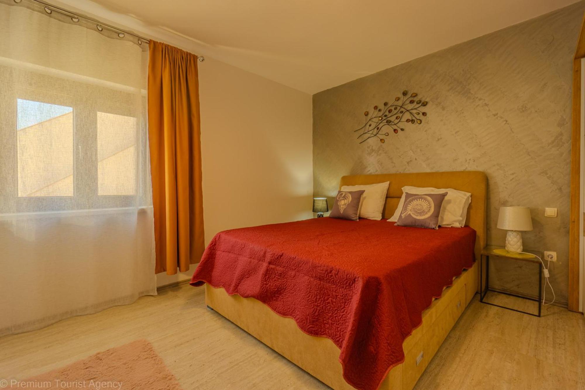 Ivica Super Comfortable, Newly Furnished Apartment In A Top Location Metajna Esterno foto
